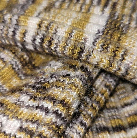 Urban Outfitters Crop Top - Picture 12 of 16